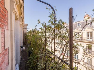 5 room luxury Apartment for sale in Champs-Elysées, Madeleine, Triangle d’or, Paris, Île-de-France