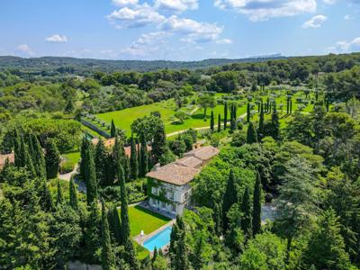 Maison de 25 pièces de luxe en vente Aix-en-Provence, Provence-Alpes-Côte d'Azur