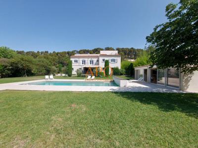 Maison de luxe 9 chambres en vente à Les Pennes-Mirabeau, Provence-Alpes-Côte d'Azur