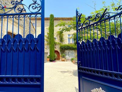 15 room luxury House for sale in Uzès, France