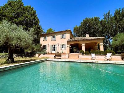 Maison de 5 pièces de luxe en vente à Aix-en-Provence, France