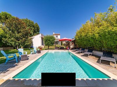 Villa de luxe de 5 pièces en vente Saint-Laurent-d'Aigouze, Occitanie