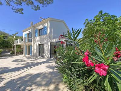 Villa de luxe de 6 pièces en vente Le Rouret, France