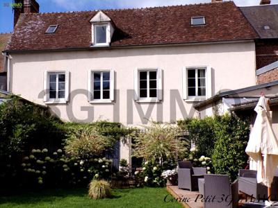9 room luxury Villa for sale in Beauvais, Hauts-de-France