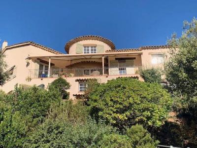 Villa de luxe de 8 pièces en vente Montauroux, Provence-Alpes-Côte d'Azur