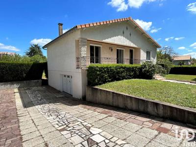 Vente maison 4 pièces 104 m² Parthenay (79200)