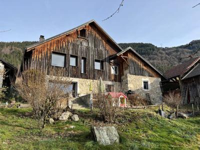 Maison de luxe 4 chambres en vente à Saint-Jean-de-Tholome, Auvergne-Rhône-Alpes