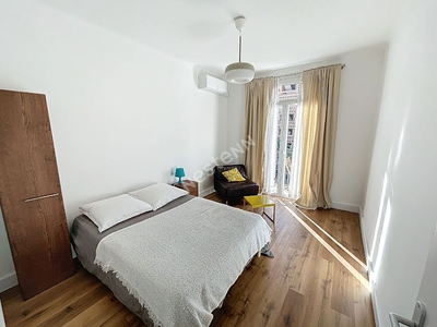Location meublée appartement 1 pièce 25.15 m²