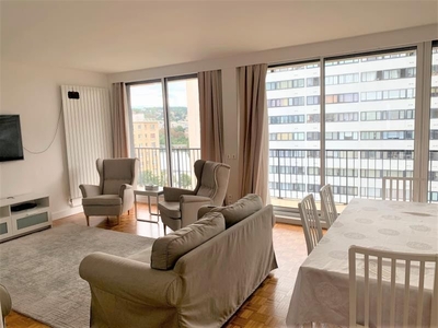 Location meublée appartement 5 pièces 114 m²
