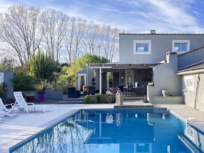 Vente villa 8 pièces 155 m²