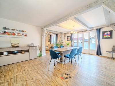 Appartement 8 pièces de 200 m² à Faulquemont (57380)