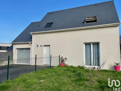 Maison 7 pièces de 118 m² à Landévant (56690)