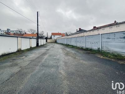 Parking/garage/box de 60 m² à Nantes (44200)