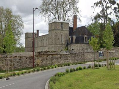 Prestigieux château de 1500 m2 en vente - Coucy-lès-Eppes, France