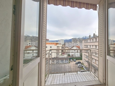 Appartement 3 pièces de 58 m² à Grenoble (38100)