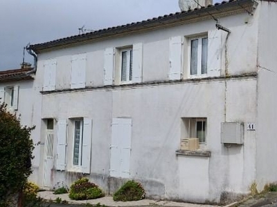 Maison traditionnelle 5 pièces de 138 m² à Arvert (17530)