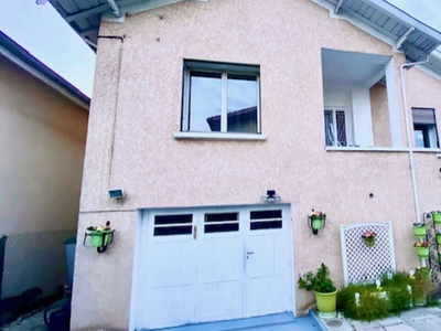 Vente maison 6 pièces 127 m² Vénissieux (69200)