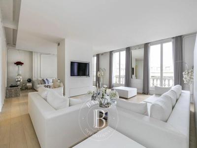 Appartement de luxe 4 chambres en vente à Champs-Elysées, Madeleine, Triangle d’or, France