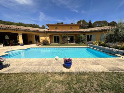 Villa de luxe de 5 pièces en vente Figanières, Provence-Alpes-Côte d'Azur