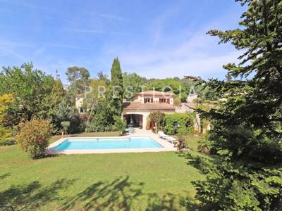 Villa de luxe de 5 pièces en vente Valbonne, Provence-Alpes-Côte d'Azur