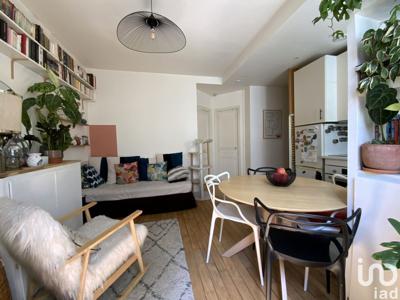 Appartement 3 pièces de 43 m² à Saint-Denis (93200)