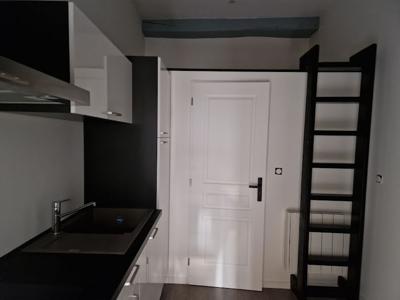 Location appartement 1 pièce 10.58 m²