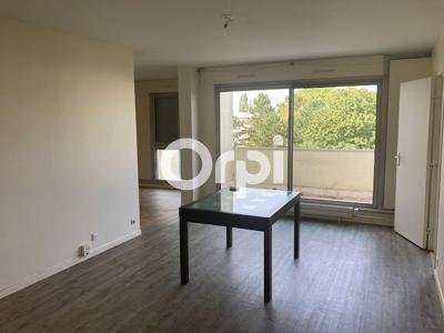 Location appartement 4 pièces 83.87 m²