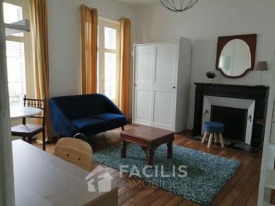 Location meublée appartement 1 pièce 32.24 m²