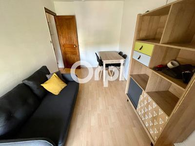 Location meublée appartement 2 pièces 29.72 m²