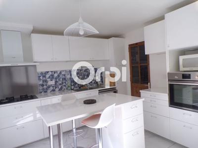 Location meublée maison 3 pièces 77 m²