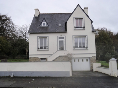 Vente maison 5 pièces 114 m² Carhaix-Plouguer (29270)