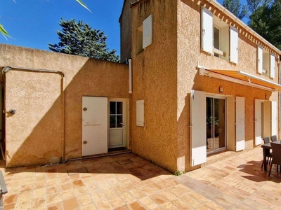 Vente maison 6 pièces 113 m² Aix-en-Provence (13090)