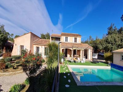 Maison de 6 chambres de luxe en vente à Lorgues, Provence-Alpes-Côte d'Azur