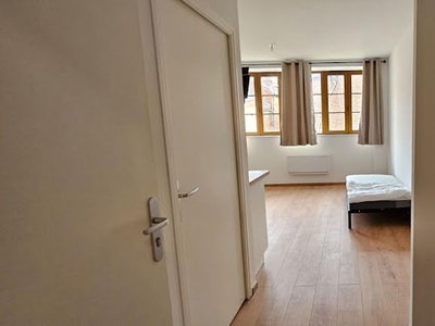 Location meublée appartement 20 pièces 25.24 m²