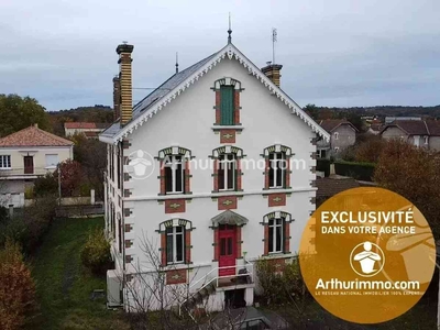 Vente maison 7 pièces 153 m² Saint-Astier (24110)