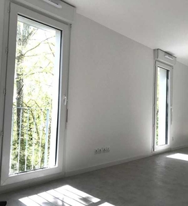 Location studio T1 : 37m2 avec loggia de 5m2 à Pessac (33600)