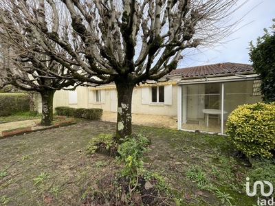 Maison 6 pièces de 125 m² à Pons (17800)