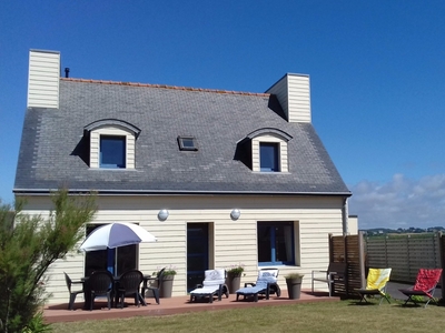Maison de vacances à seulement 200 m du bord de mer accessible à pied (Finistère, Bretagne), Calme assuré
