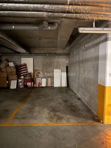 Place de parking souterraine 12,5m2