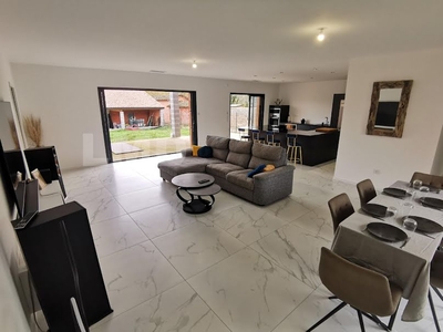 Vente maison 4 pièces 138 m²