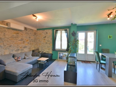 Vente maison 5 pièces 101 m²