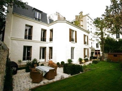 Vente maison 8 pièces 347.35 m²