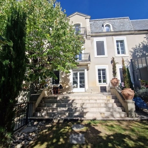 Vente maison 9 pièces 283 m²