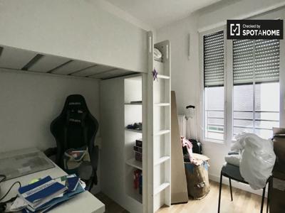 Chambre à louer dans un appartement de 3 chambres à Saint-Gratien, Paris