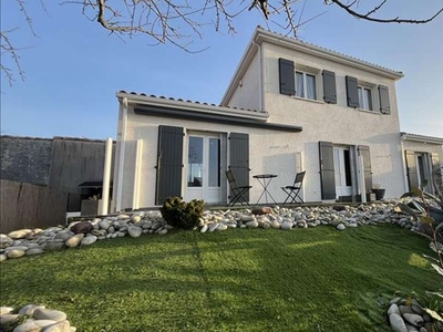 Vente maison 6 pièces 137 m² Royan (17200)