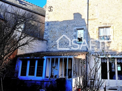Vente maison 6 pièces 141 m² Sablé-sur-Sarthe (72300)
