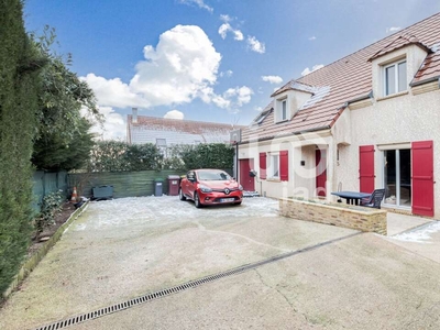 Vente maison 7 pièces 132 m² Thorigny-sur-Marne (77400)