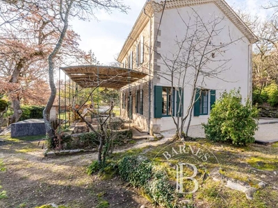 Vente maison 7 pièces 330 m² Bonnieux (84480)