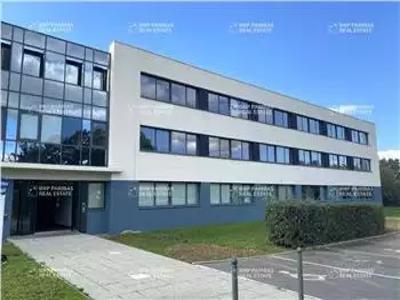 Location de bureau de 988 m² à Bruz - 35170