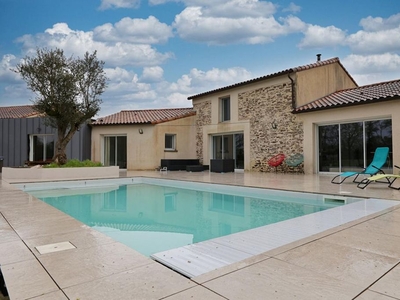 Maison de luxe en vente à La Remaudière, Pays de la Loire